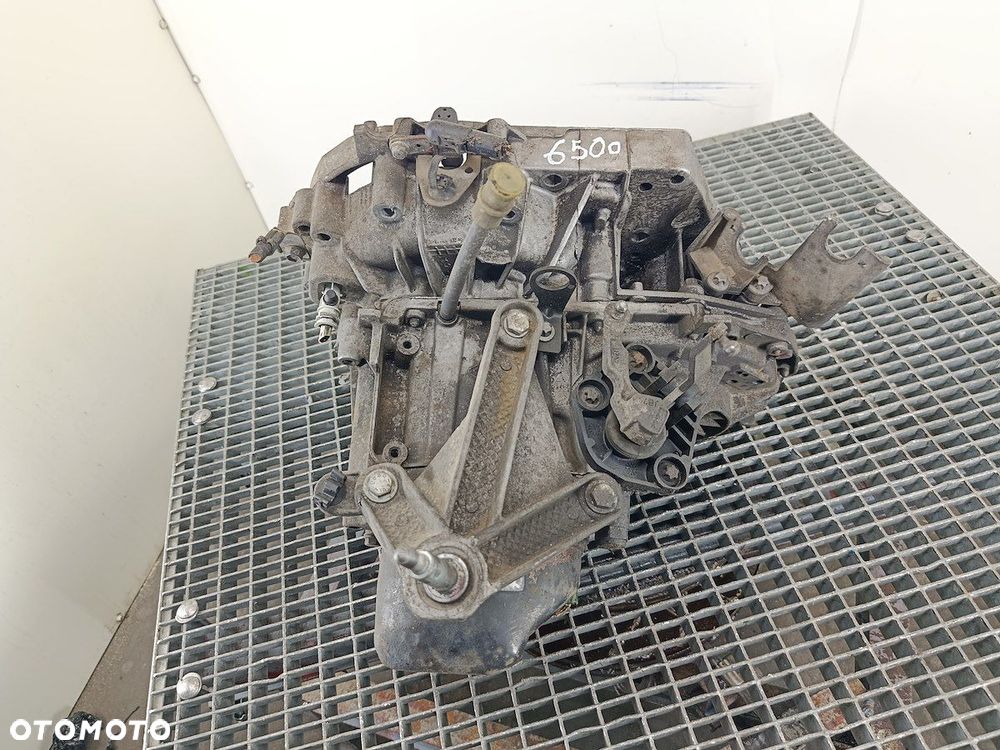SKRZYNIA BIEGÓW MANUALNA 5 RENAULT MEGANE II JR5102 1.5 DCI - 3