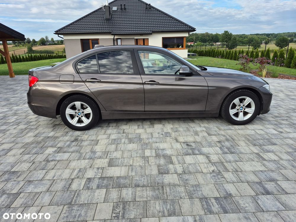 BMW Seria 3 316d - 4