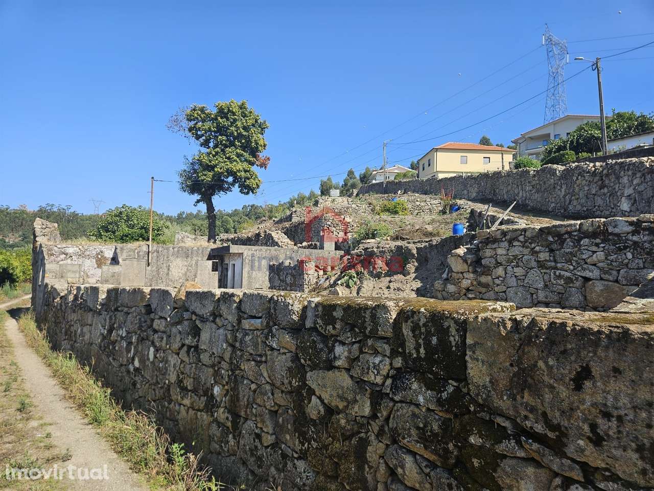 Ruína para Restauro Total + Terreno em São Tomé de Negrelos, Santo Tir - Grande imagem: 2/7