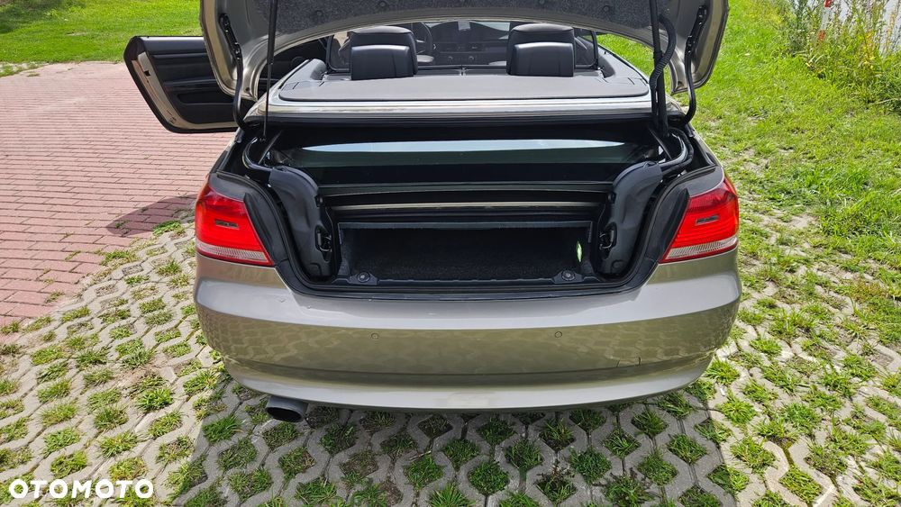 BMW Seria 3 320i - 11
