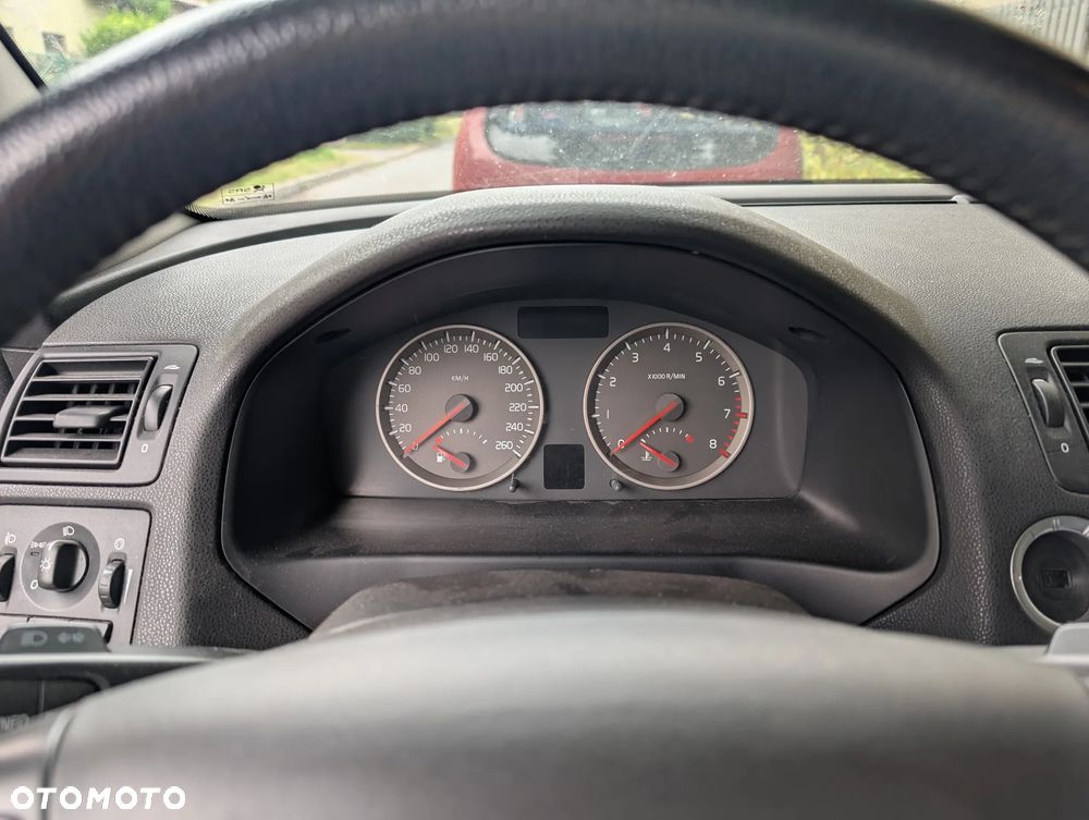 Volvo S40 1.8 - 10