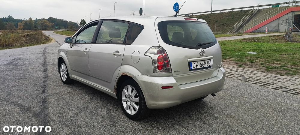 Toyota Corolla Verso 2.0 D-4D Sol - 3