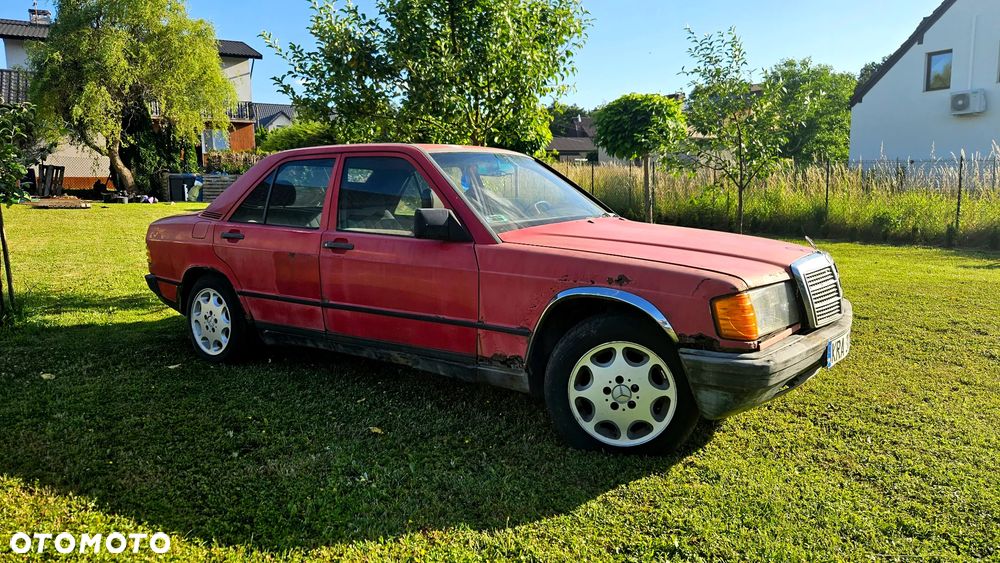 Mercedes-Benz W201 (190) - 3