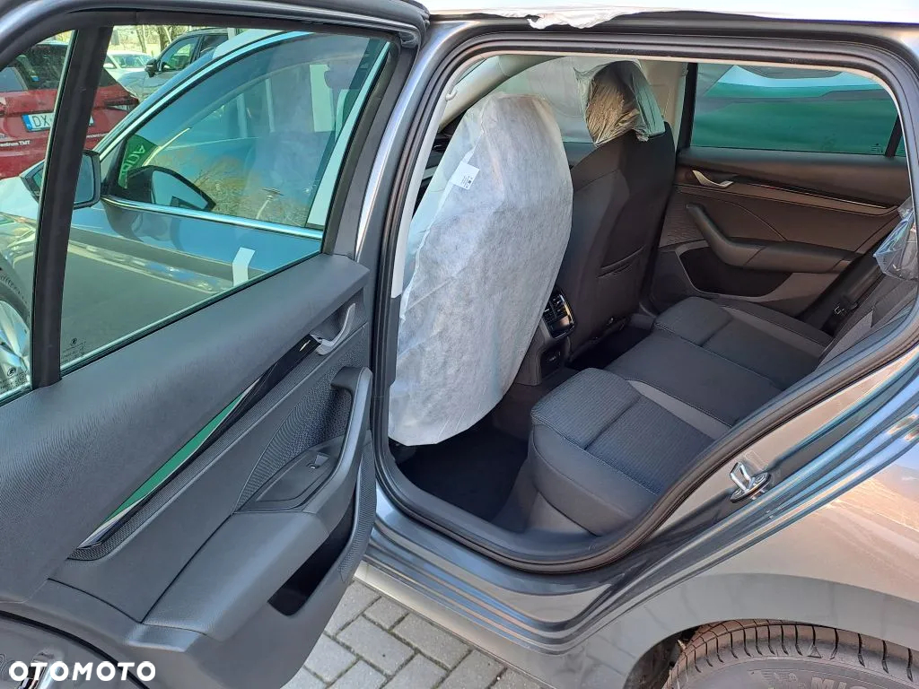Skoda Octavia 1.5 TSI Edition 130 Selection - 6