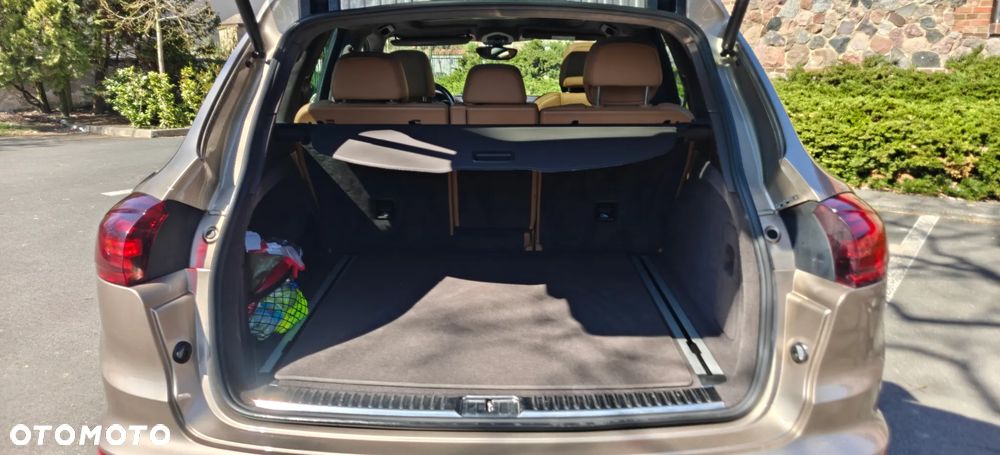 Porsche Cayenne - 5
