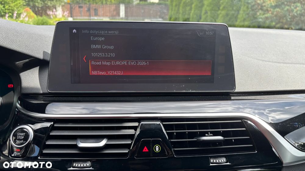 BMW Seria 5 520d Sport Line - 33