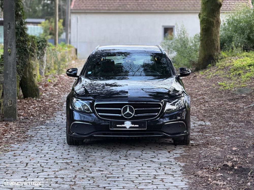 Mercedes-Benz E 300 de AMG Line - 2