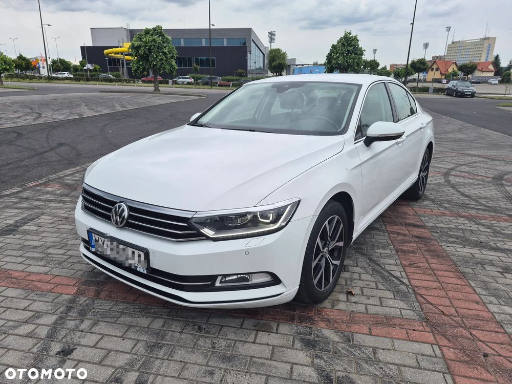 Volkswagen Passat 2.0 TDI SCR Comfortline DSG - 1