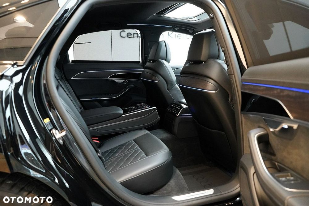 Audi A8 - 32