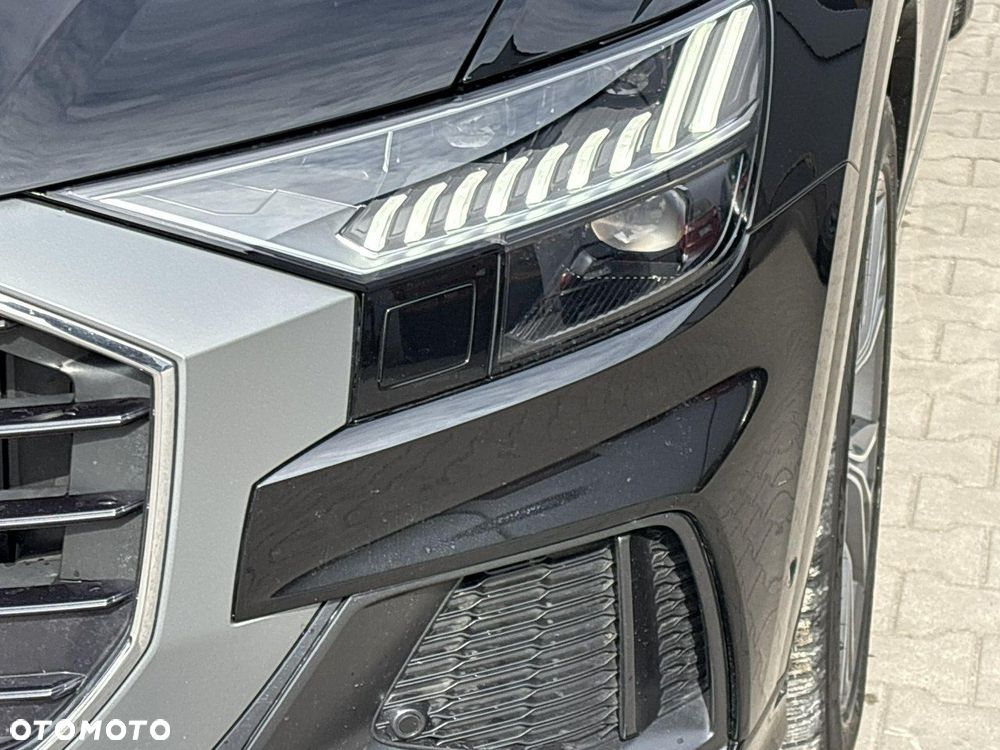 Audi Q8 - 9