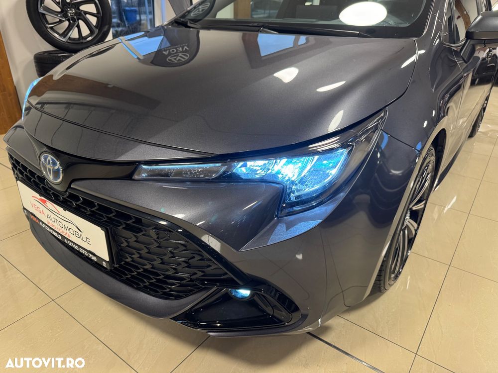 Toyota Corolla 1.8 HSD Dynamic - 33
