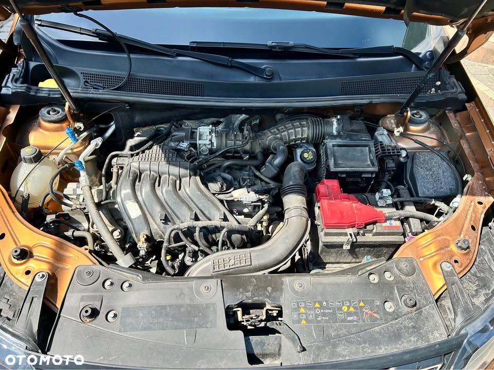 Dacia Duster 1.6 SCe S&S - 6