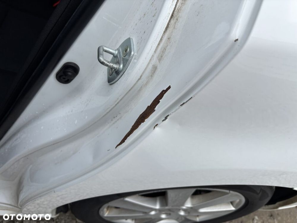 Toyota Avensis 2.0 D-4D Sol - 13