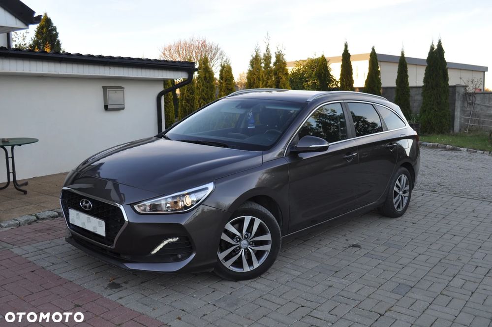 Hyundai i30 1.6 CRDI DCT YES - 1