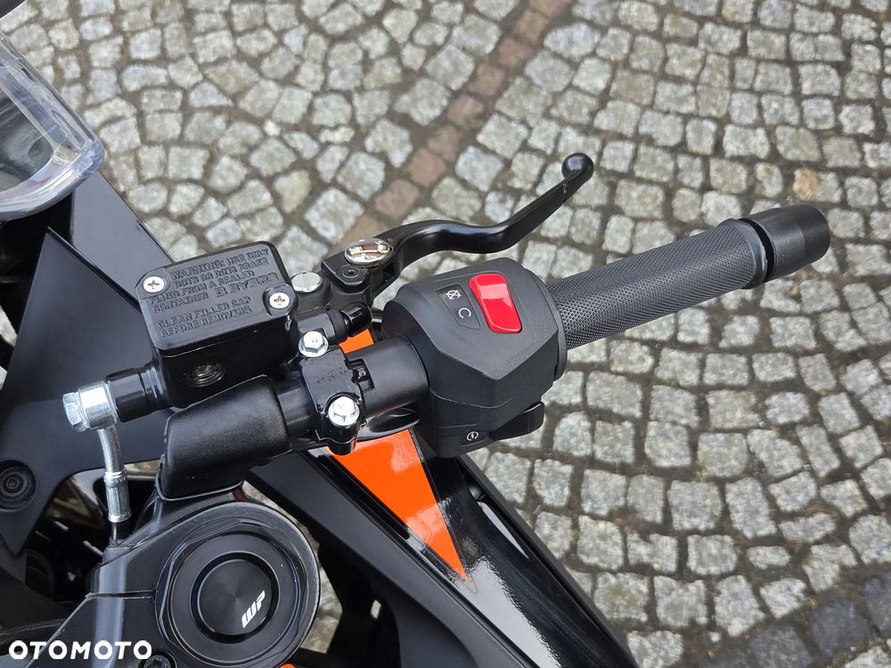 KTM RC 125 - 19