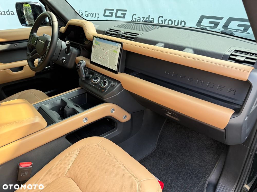 Land Rover Defender 3.0 D250 mHEV X-Dynamic HSE - 10