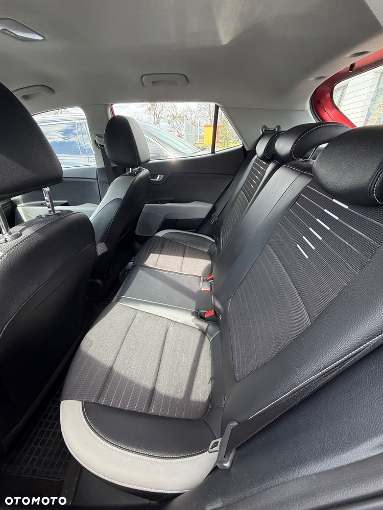 Kia Stonic - 14