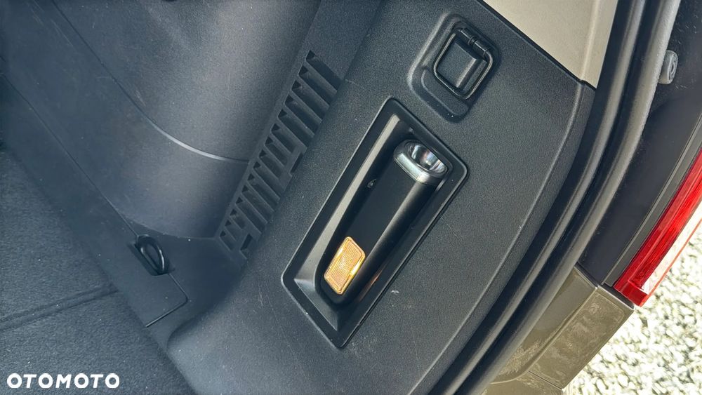 Citroën C4 Grand Picasso 1.8 16V Advance - 28