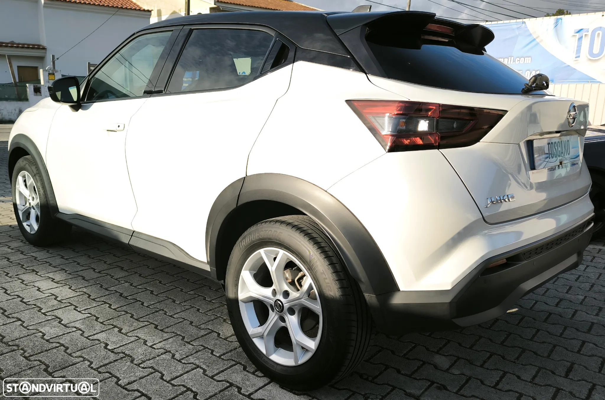 Nissan Juke 1.0 DIG-T N-Connecta - 2