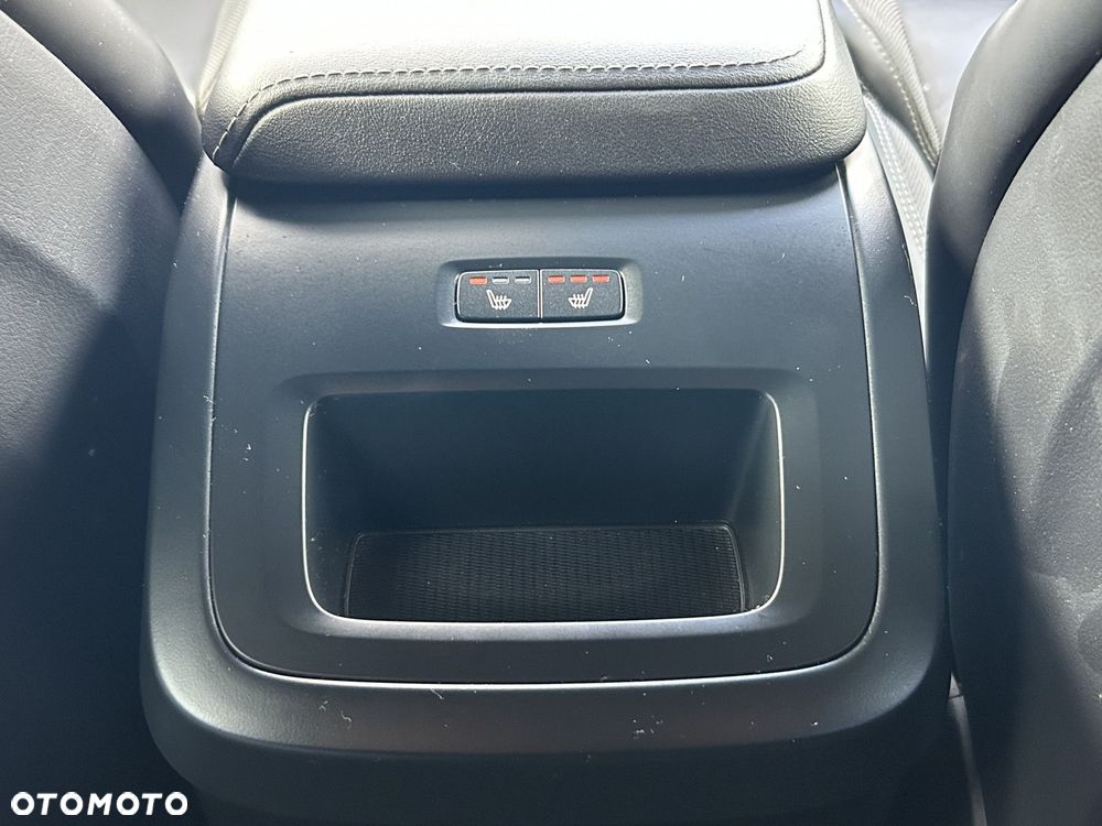 Volvo XC 60 - 24