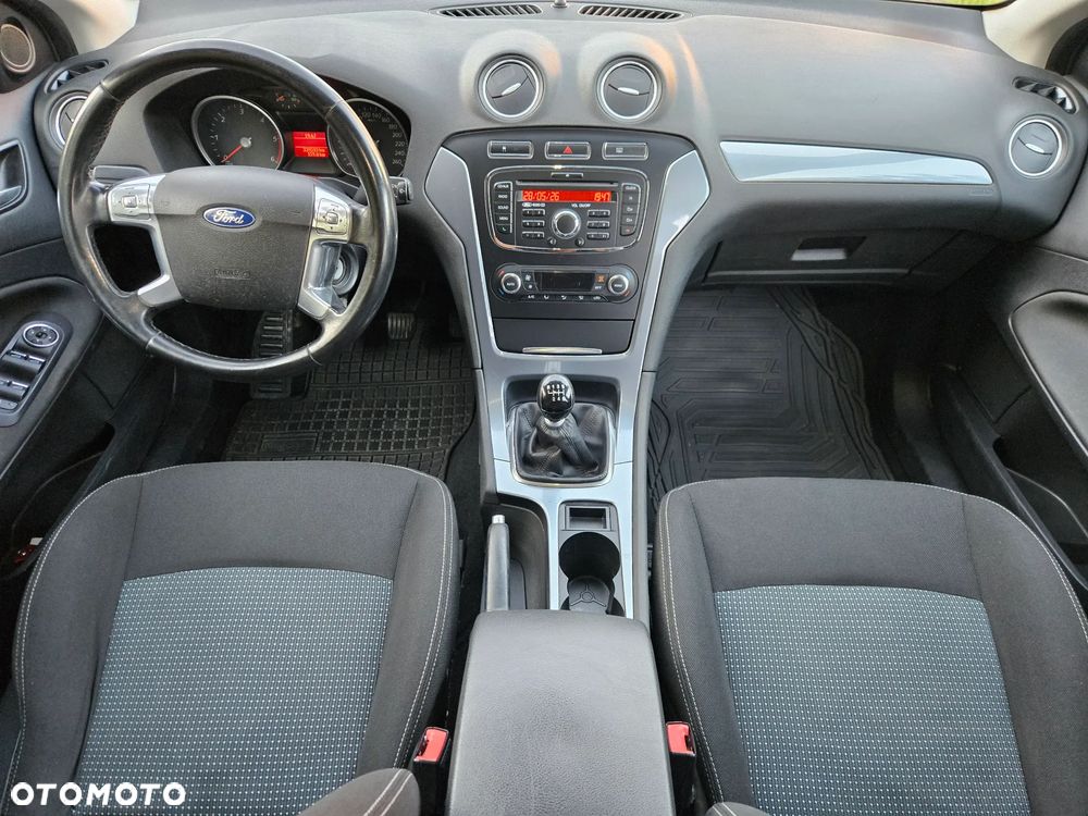 Ford Mondeo 2.0 TDCi Trend - 12