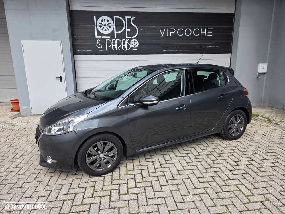 Peugeot 208 1.6 e-HDi Allure - 3