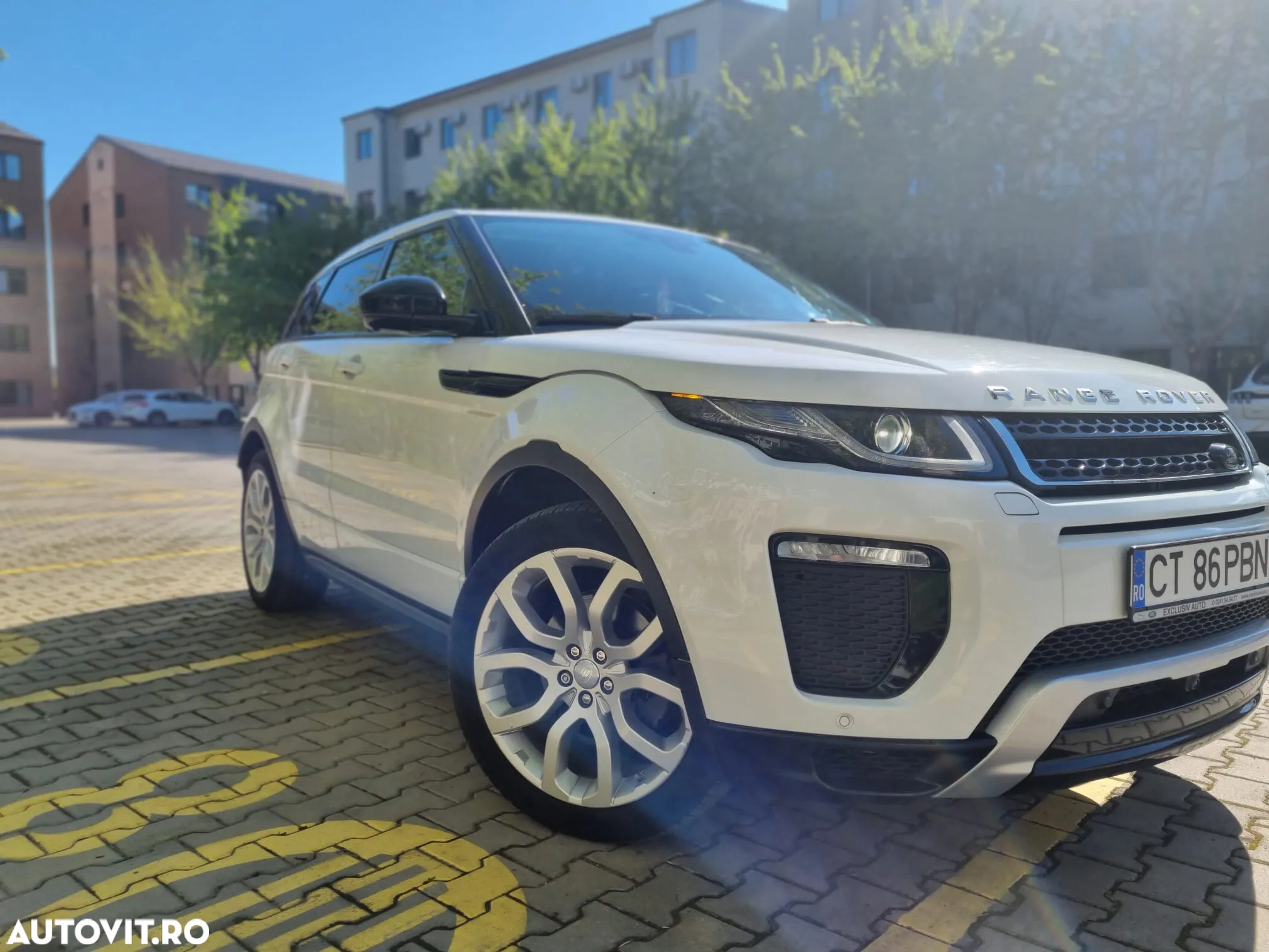 Land Rover Range Rover Evoque - 8