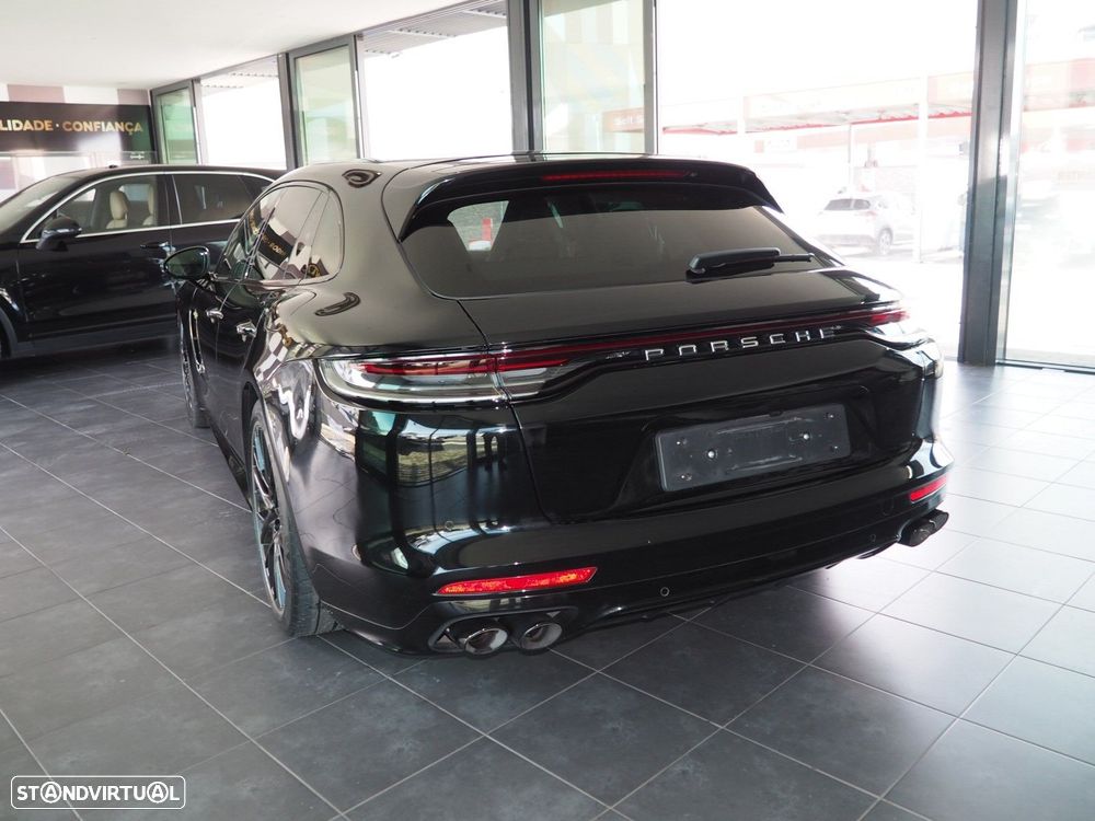 Porsche Panamera Sport Turismo - 13