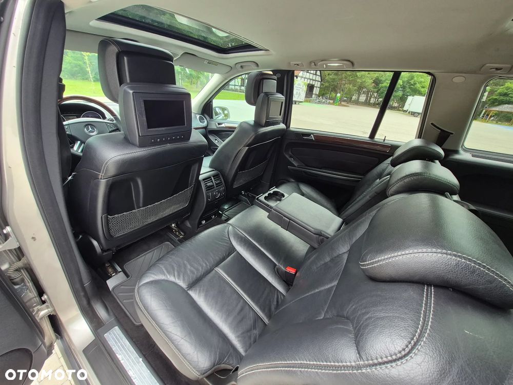 Mercedes-Benz GL 450 4Matic 7G-TRONIC - 25