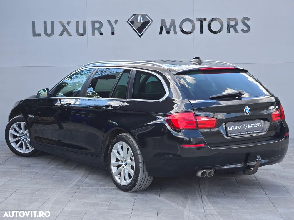 BMW Seria 5 520d Touring Aut. Luxury Line - 4