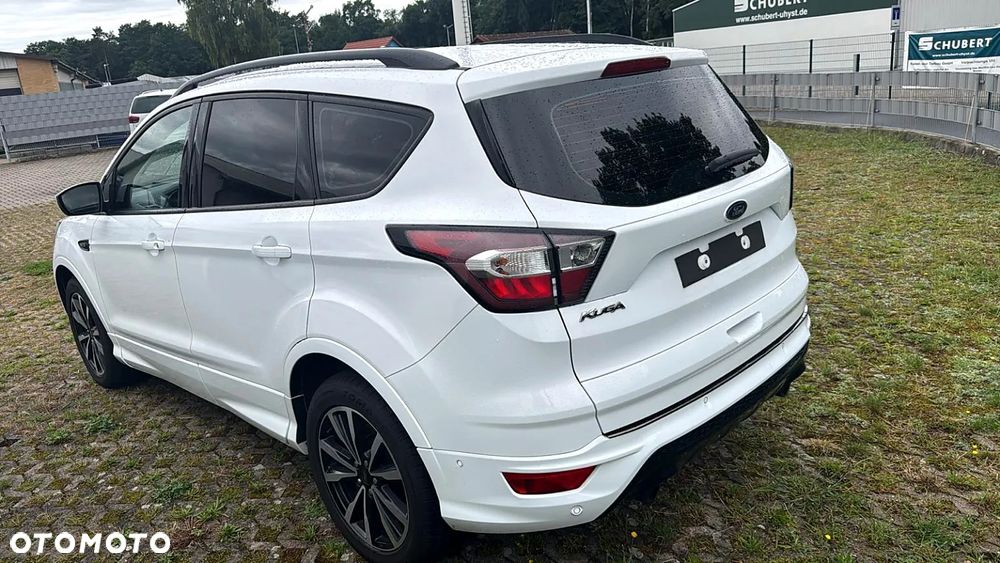 Ford Kuga - 4