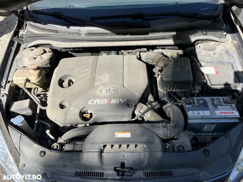 Dezmembrez KIA Ceed gri inchis 1,6 CRDI 16V 2008 66KW D4FB - 4