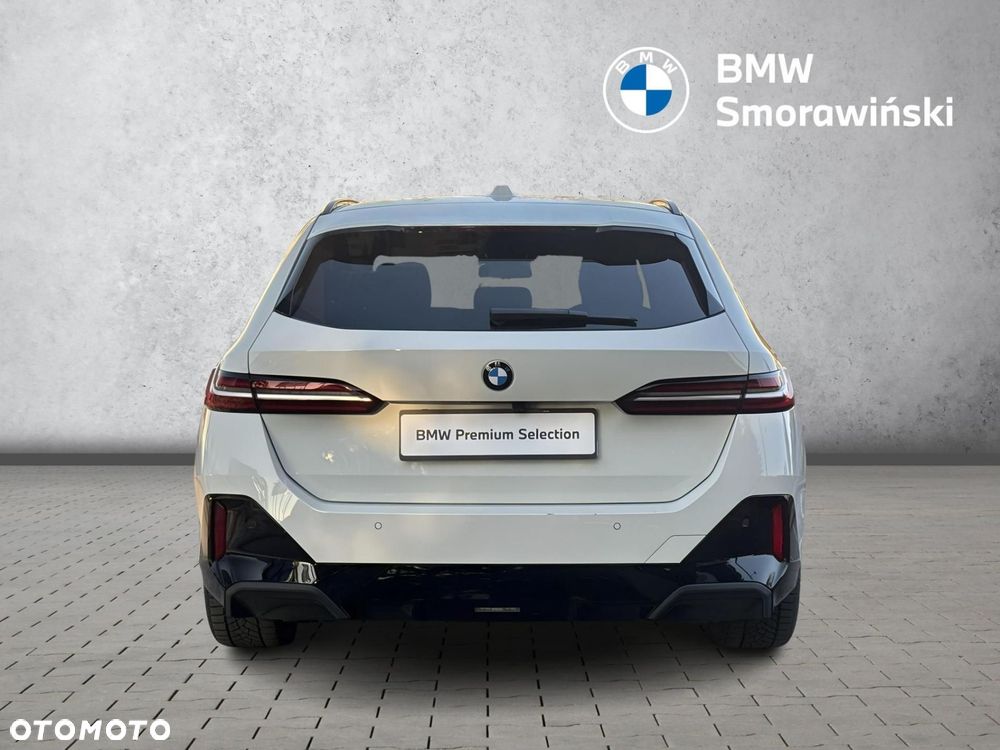 BMW Seria 5 520d xDrive mHEV M Sport - 4