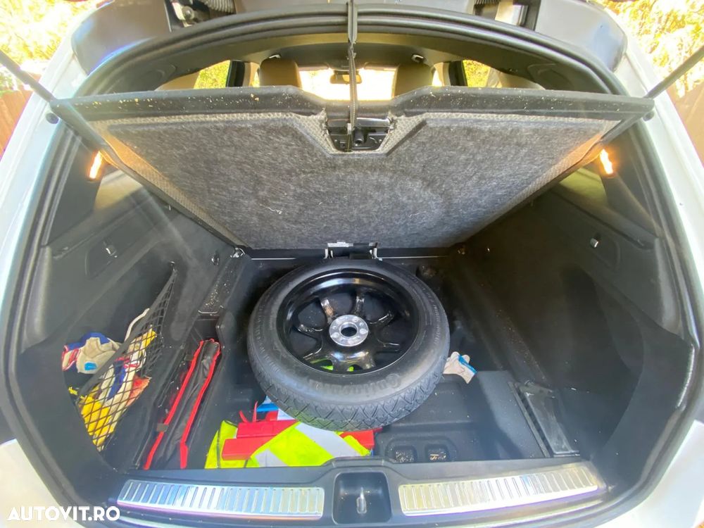 Mercedes-Benz GLC - 9