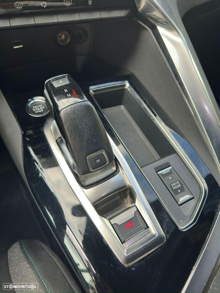 Peugeot 5008 1.2 PureTech Allure EAT8 - 12