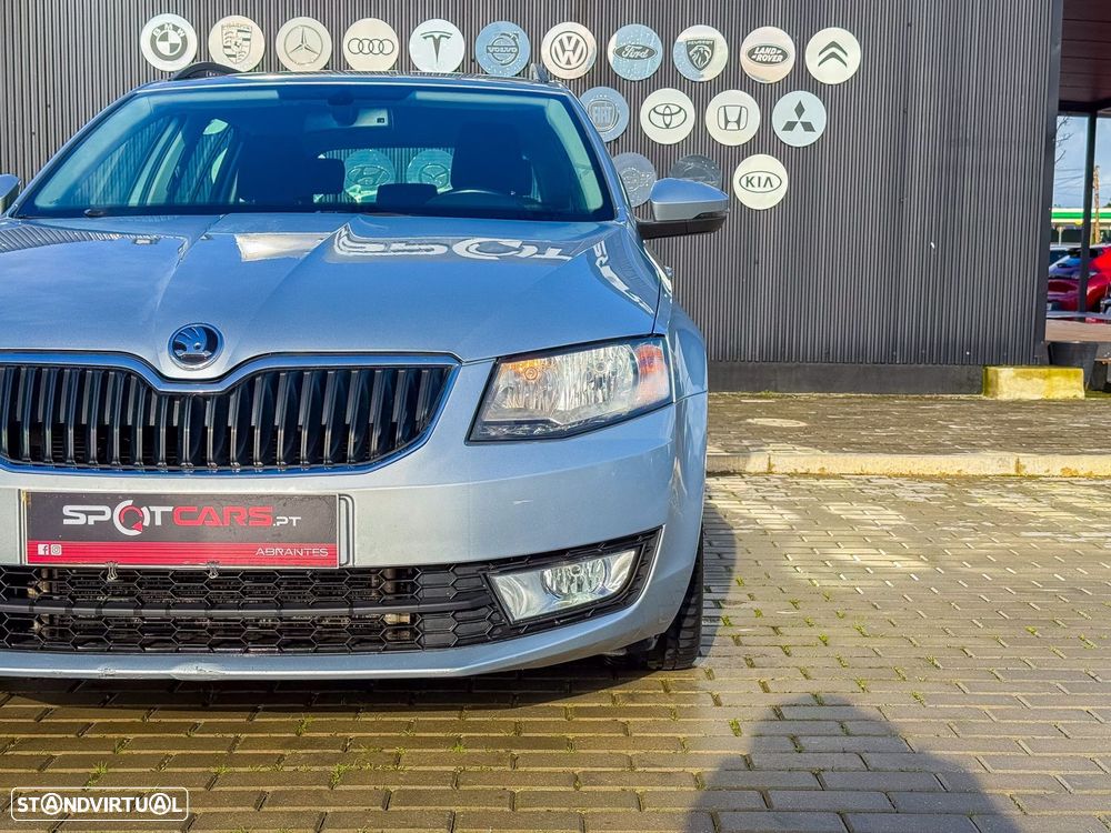 Skoda Octavia Break 1.6 TDi Style DSG - 29