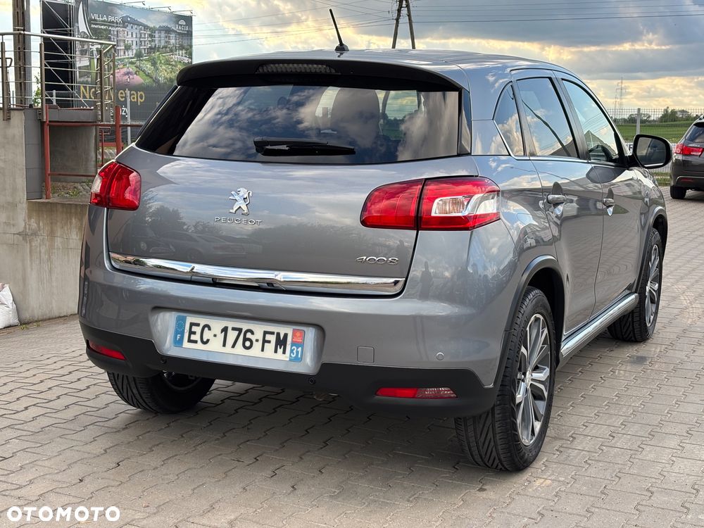 Peugeot 4008 - 4