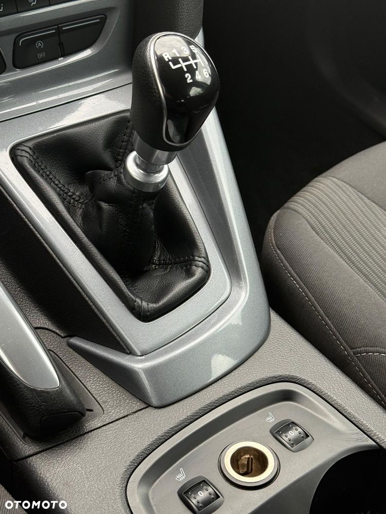 Ford Focus 1.6 EcoBoost Edition Start - 16