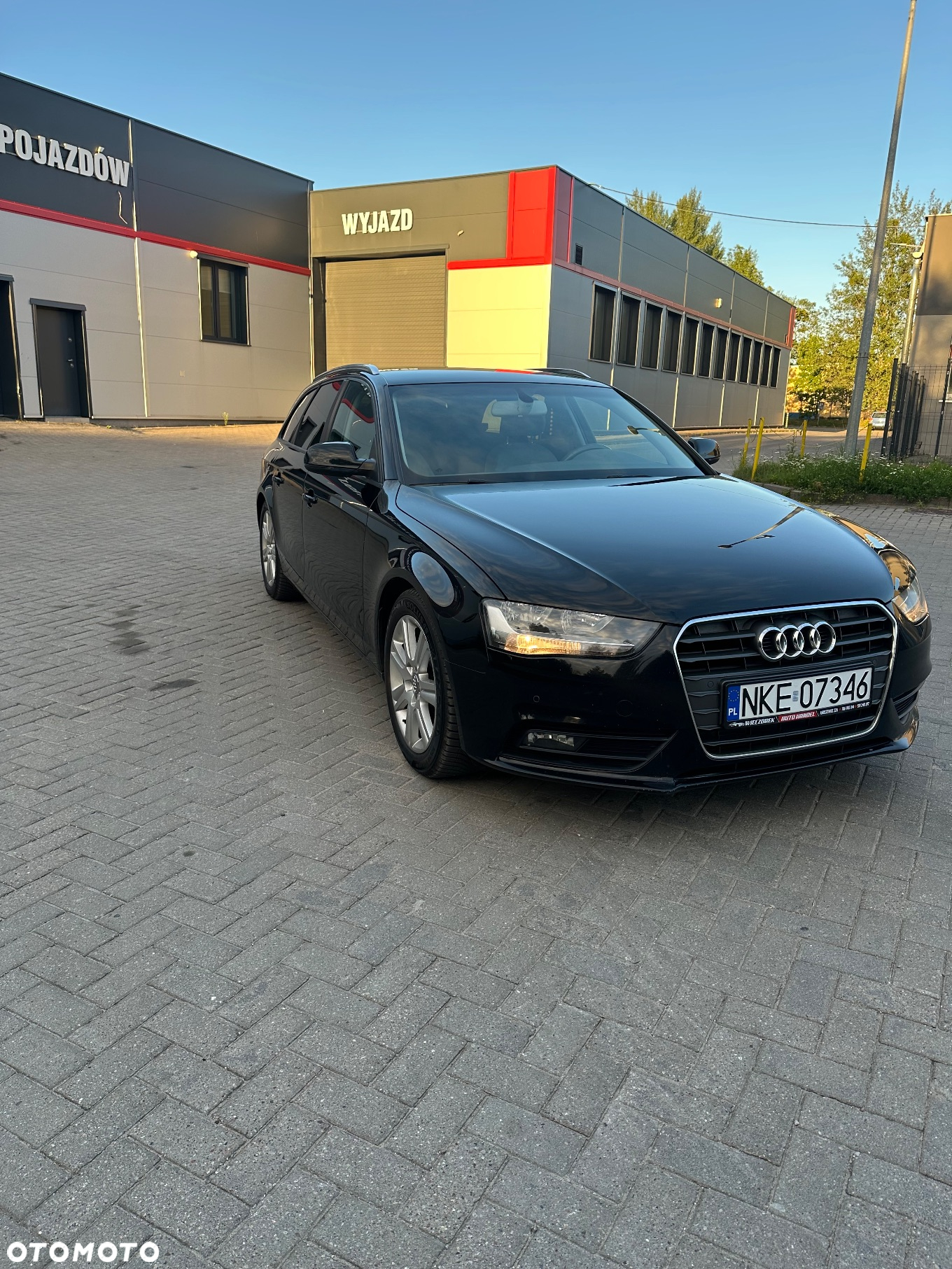 Audi A4 ver-2-0-tdi-112g-dpf-ambiente - 13