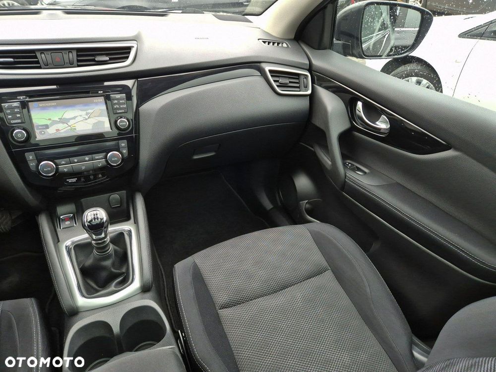 Nissan Qashqai 1.6 DCi N-Connecta EU6 - 27