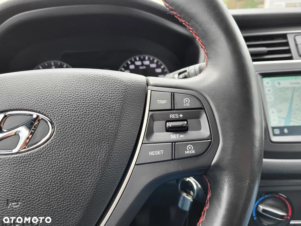 Hyundai i20 - 13