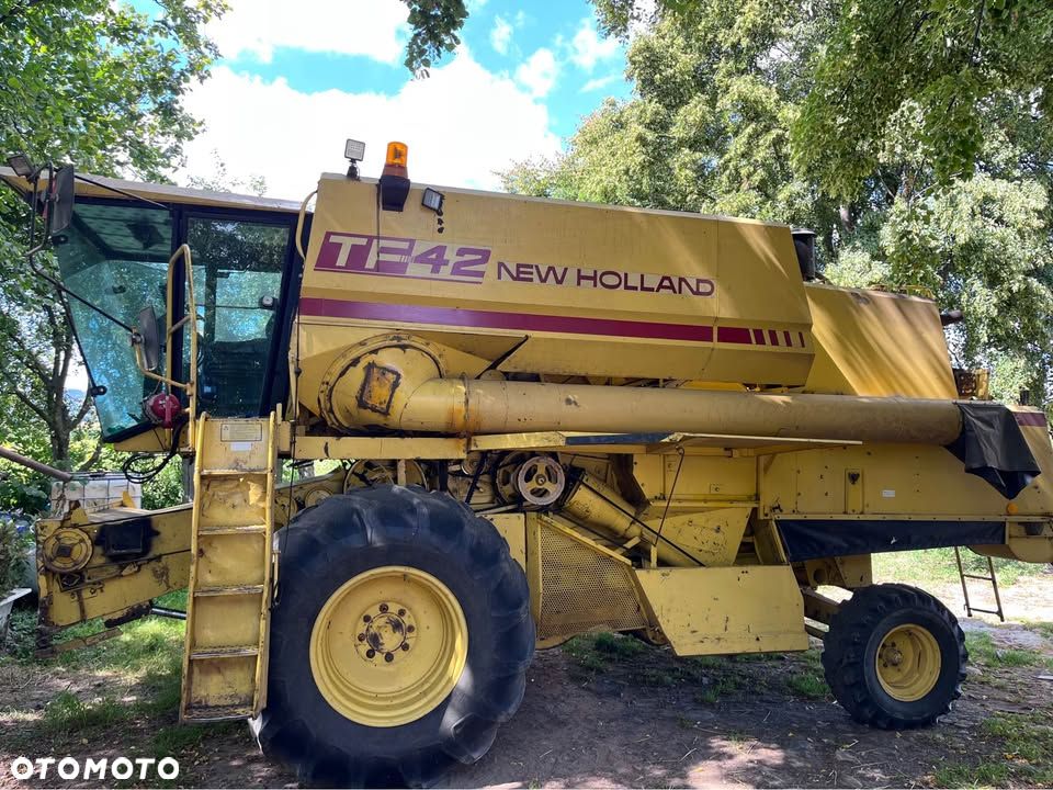 New Holland TF 42 - 3