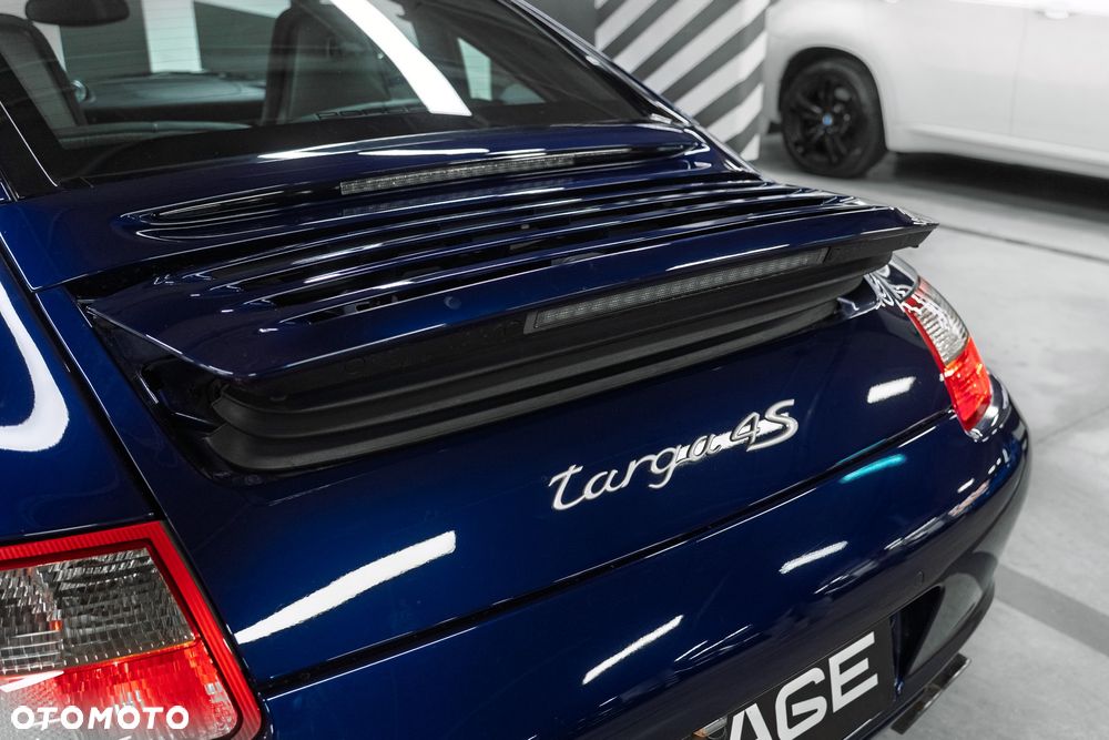 Porsche 911 - 21