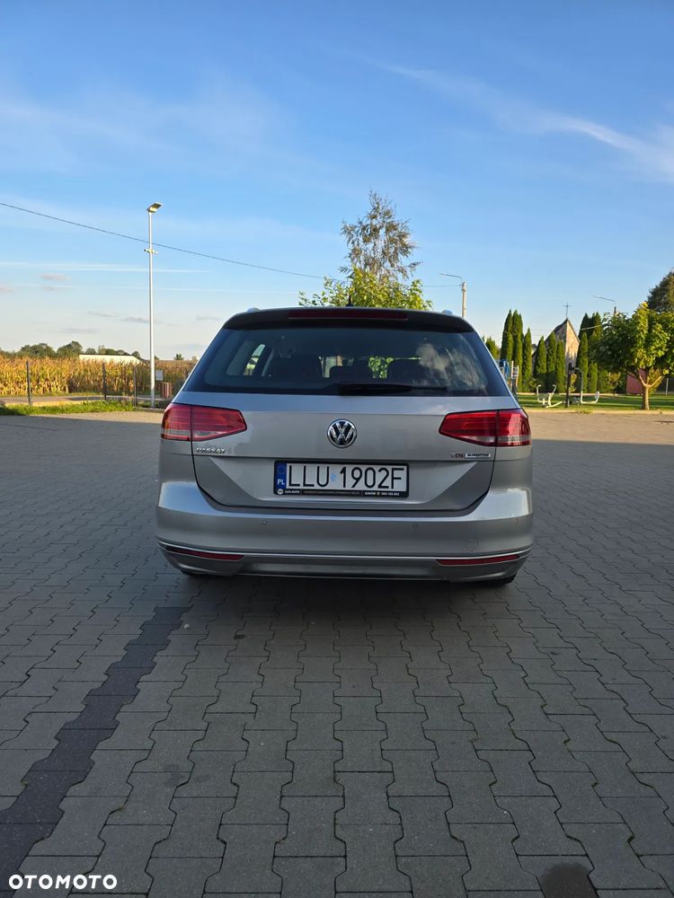Volkswagen Passat Variant 1.6 TDI SCR DSG Comfortline - 14