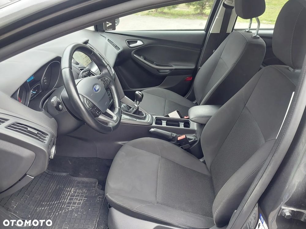 Ford Focus 1.0 EcoBoost Start-Stopp-System ST-LINE STYLE - 14