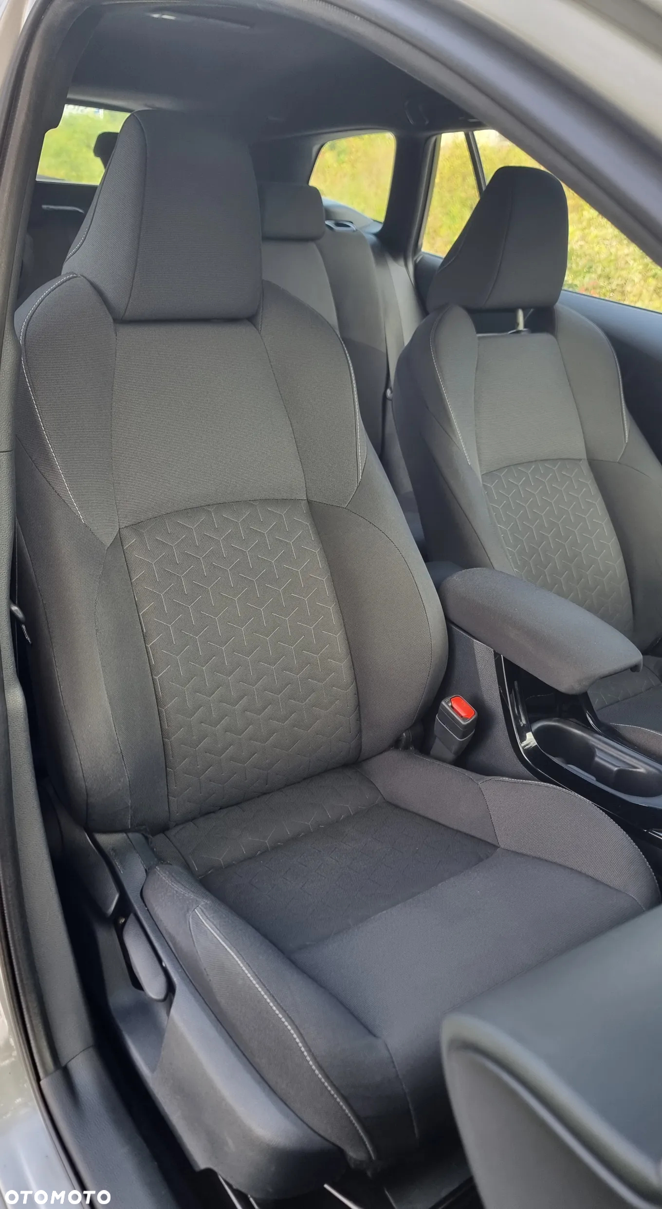 Toyota Corolla 1.8 Hybrid GPF Executive - 19
