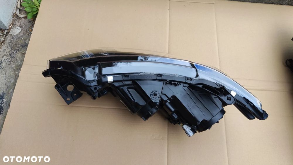 Mitsubishi Outlander 16-24 Lampa Przód Soczewka LR Komplet Oryginał EU - 11