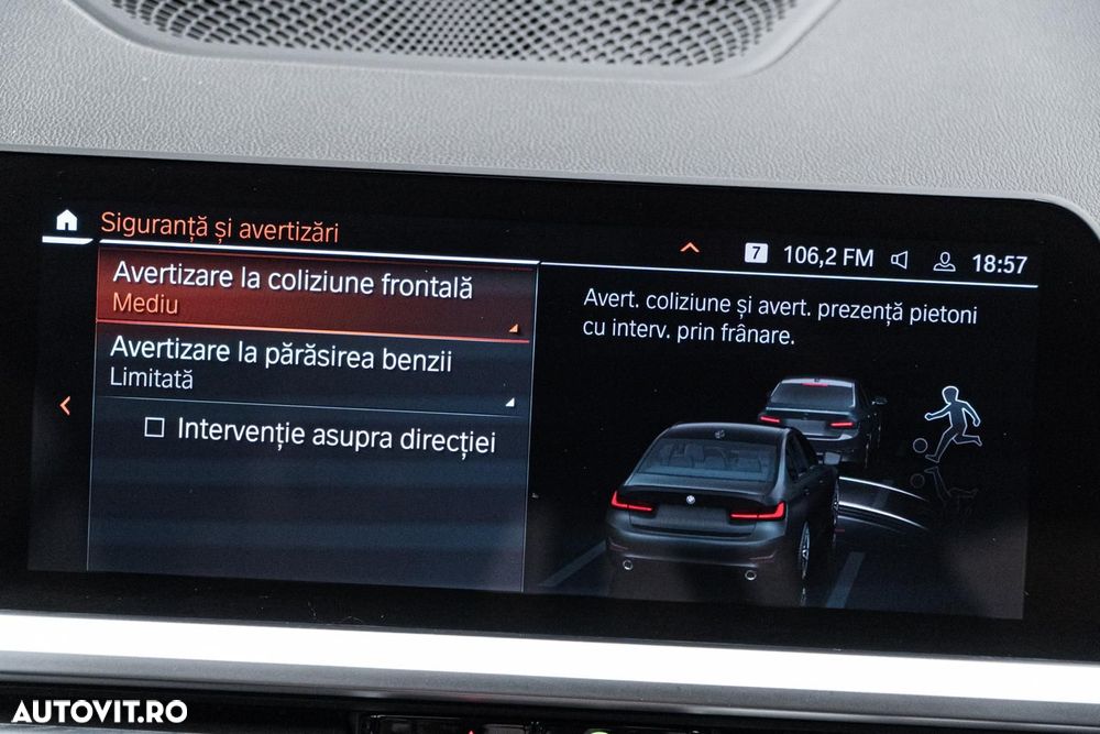 BMW Seria 3 318i Aut. Sport Line - 34