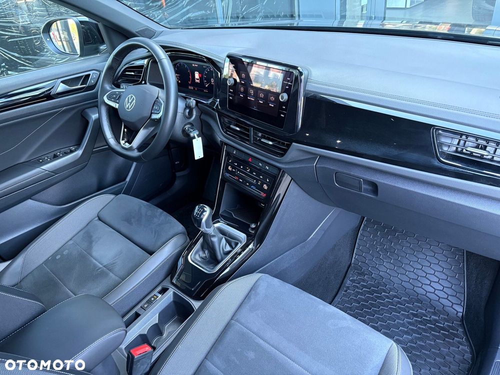 Volkswagen T-Roc - 17