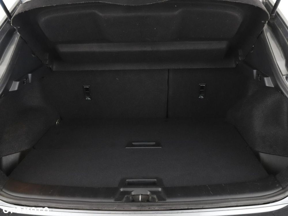 Nissan Qashqai 1.6 DIG-T Tekna - 21